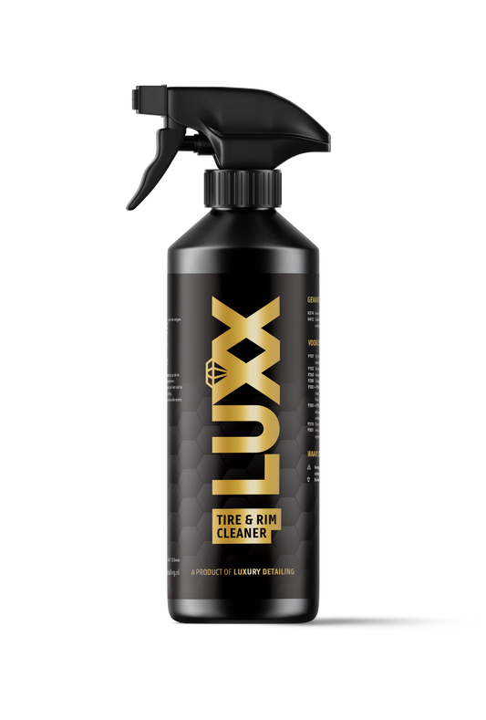 LUXX Tire & Rim Cleaner mockup – productafbeelding van velgenreiniger en bandenspray