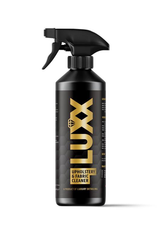 LUXX Upholstery & Fabric Cleaner mockup – productafbeelding van reiniger voor autobekleding, stoelen en vloerbedekking