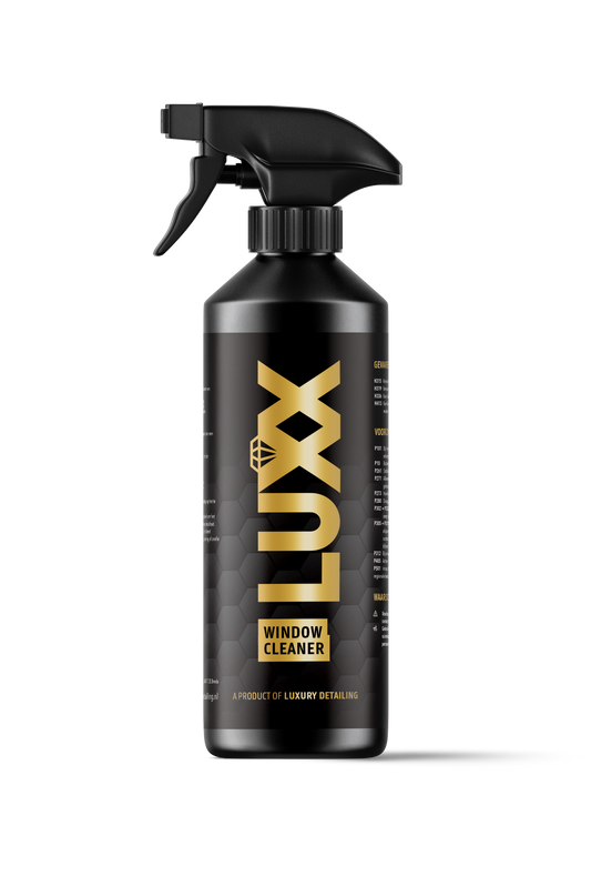 LUXX Window Cleaner mockup – productafbeelding van glasreiniger voor ramen en spiegels
